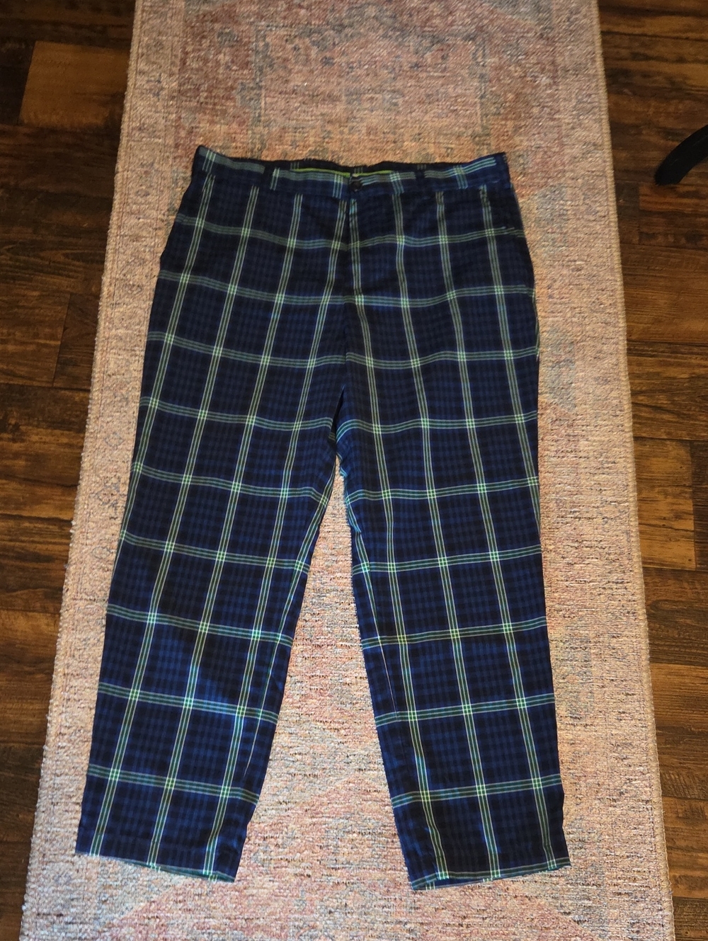 Izod Men's Navy and Green Plaid Dress Pants